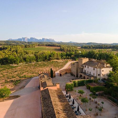 Les Cabanes De L'Oller Del Mas Manresa Exterior photo
